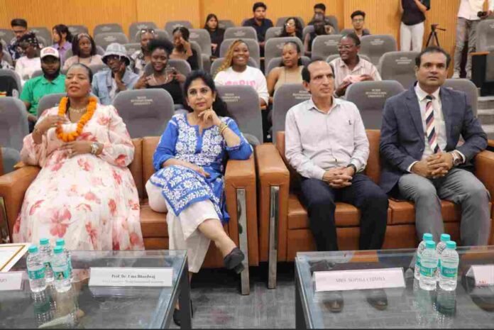 Noida International University